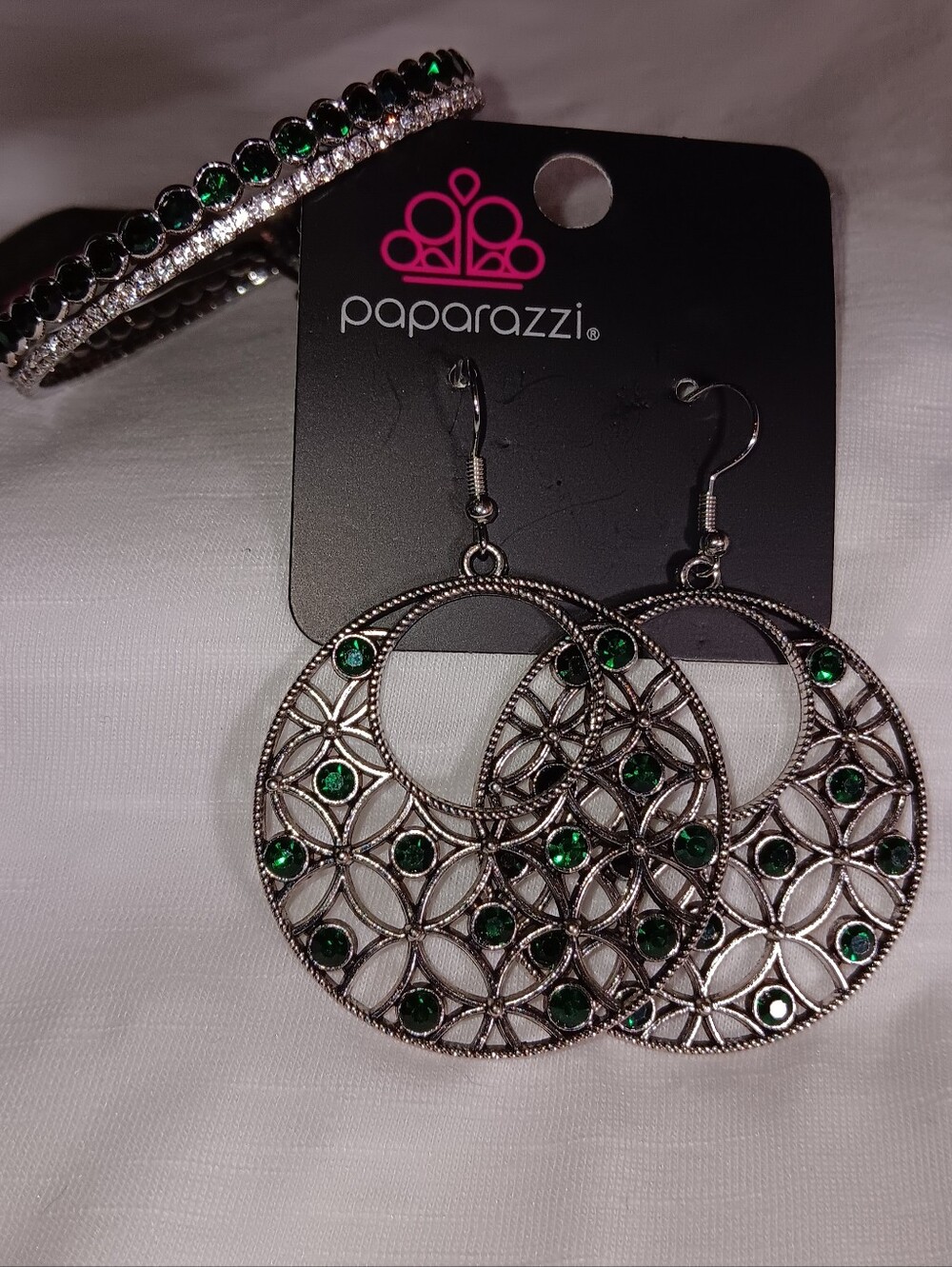~May Birthstone!~Simple Elegance Emerald Green Bracelet & Earrings Set